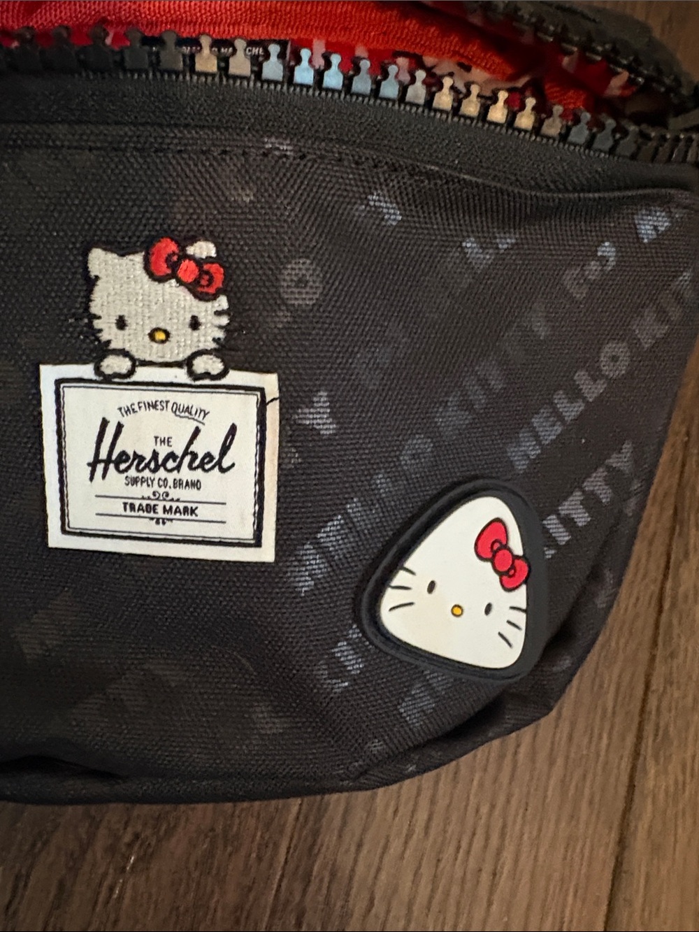 Herschel x Hello Kitty Black Waist Pack - Picture 4 of 6